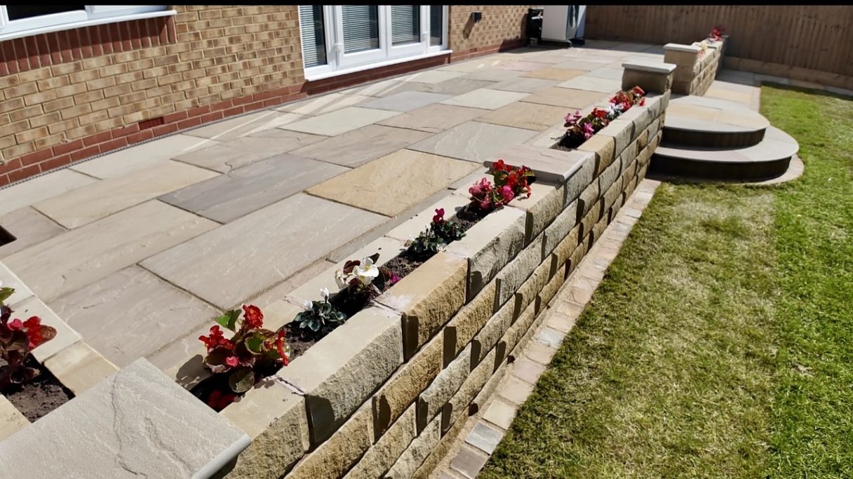 Yorkshire stone walling with integrated planting Yorkshire stone walling with integrated planting