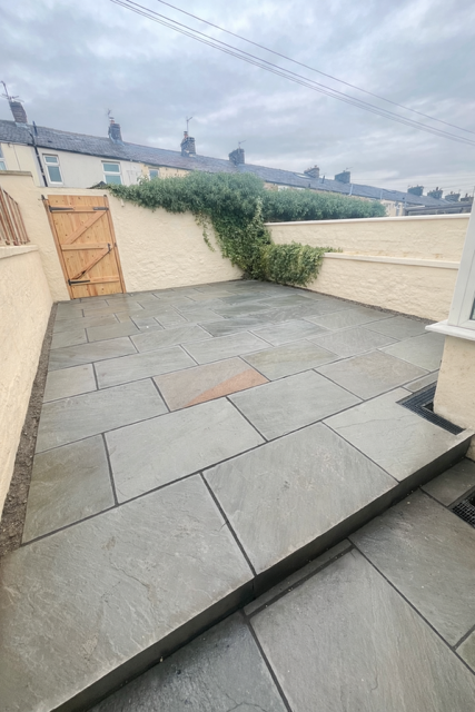 Kandla grey sandstone flags